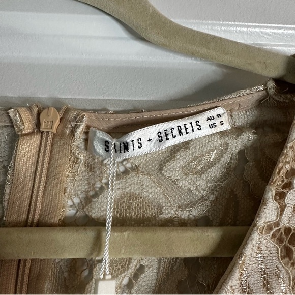 Saints + Secrets Nude Lace High Low Dress Women’s Small NWT Cocktail Bridal - Picture 4 of 15